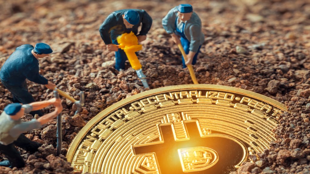 Bitcoin Madenciliği: Kazanç mı Maliyet mi?